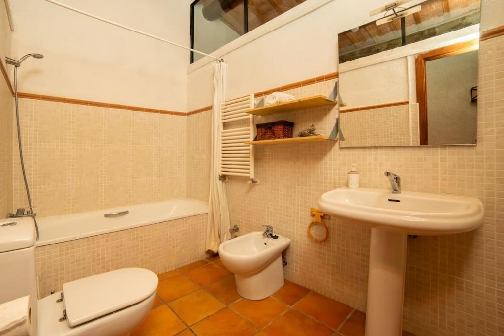 Masia Can Castellar Sant Iscle De Vallalta Ngoại thất bức ảnh