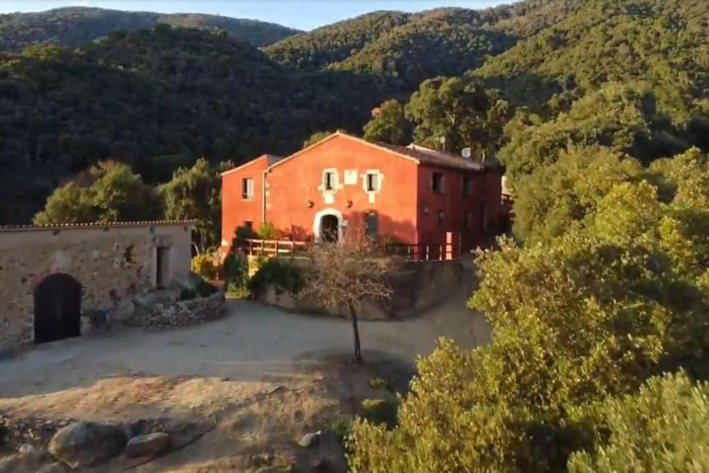 Masia Can Castellar Sant Iscle De Vallalta Ngoại thất bức ảnh